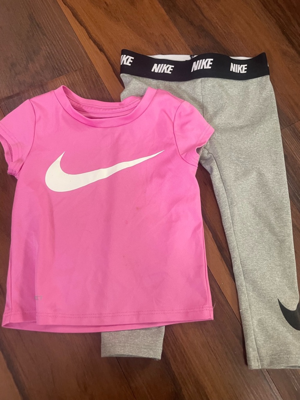 2T Nike outfit little girl